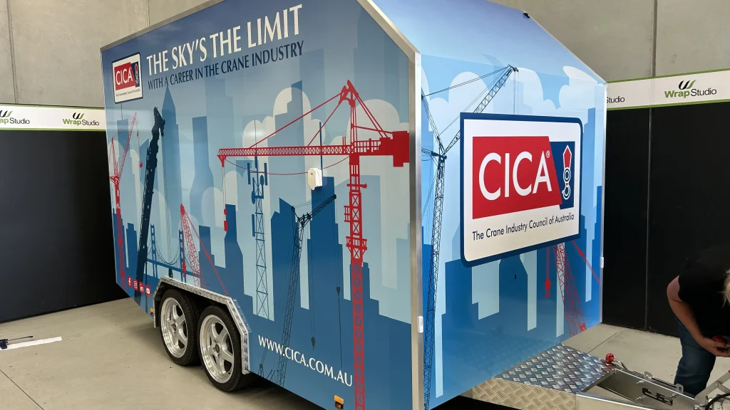 Truck & Trailer Signage Wraps.